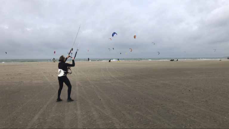 De perfecte fit: Alles over kitesurfing trapezes
